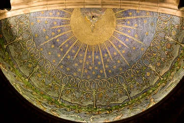 Catedral protestante de Santa Ana en Belfast, Irlanda del Norte, mosaico del techo del baptisterio, Mano de Dios, Ulster, Reino Unido